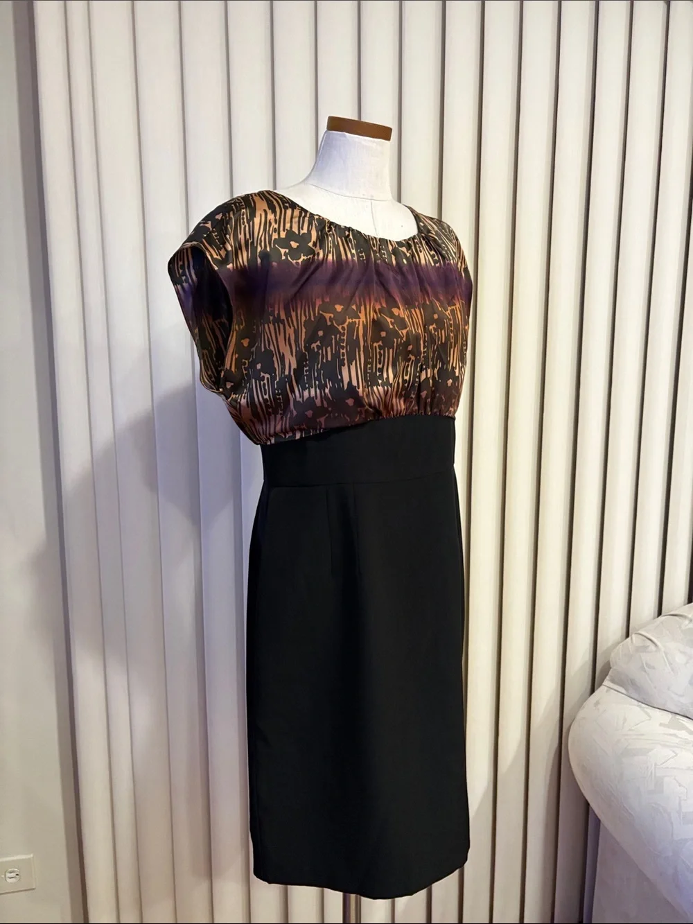The Limited colorful Printed Bodice / black sheath dress VTG empire waist 12